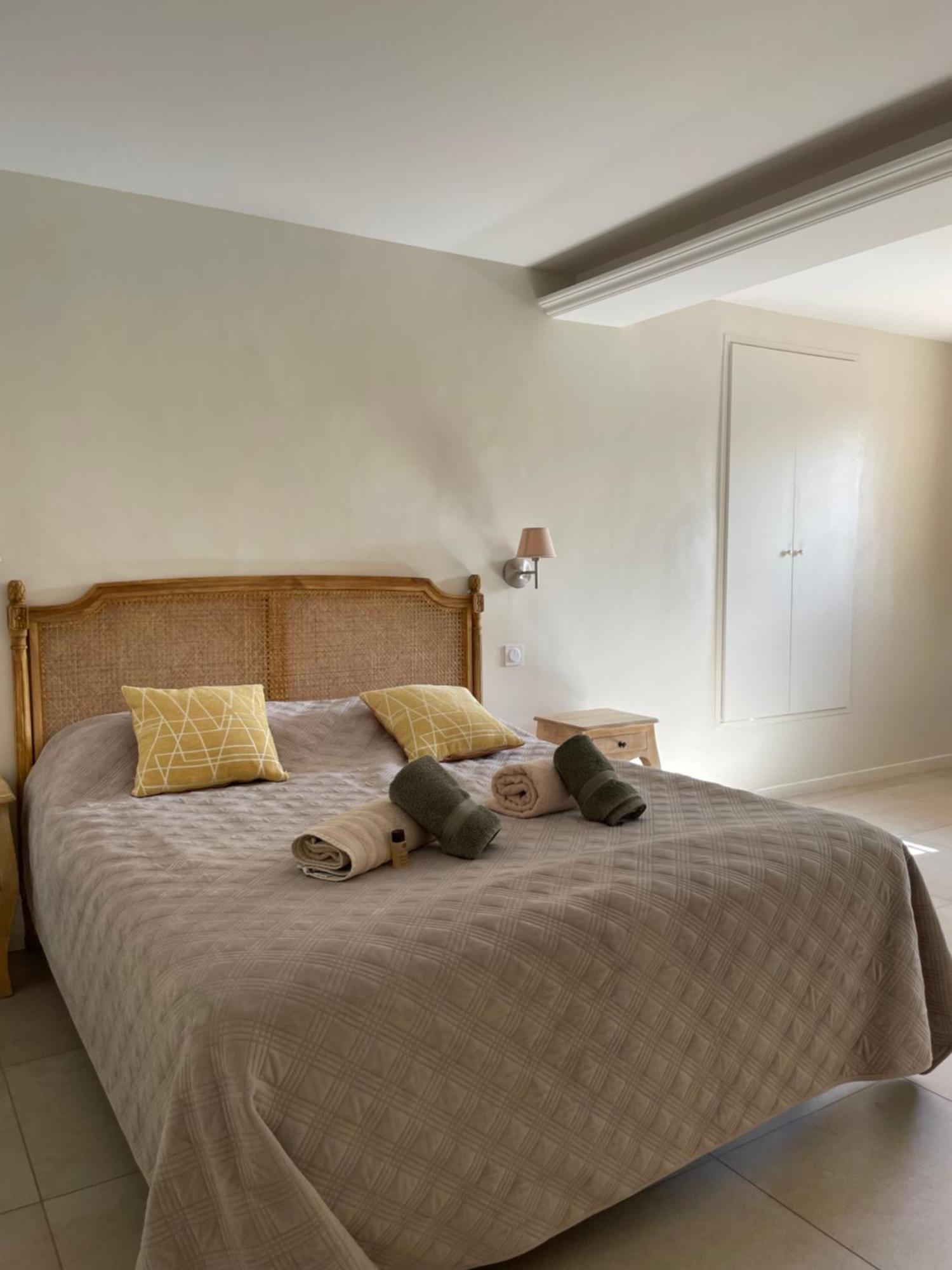 Le Chateau Des Costes Le Castellet  Eksteriør billede