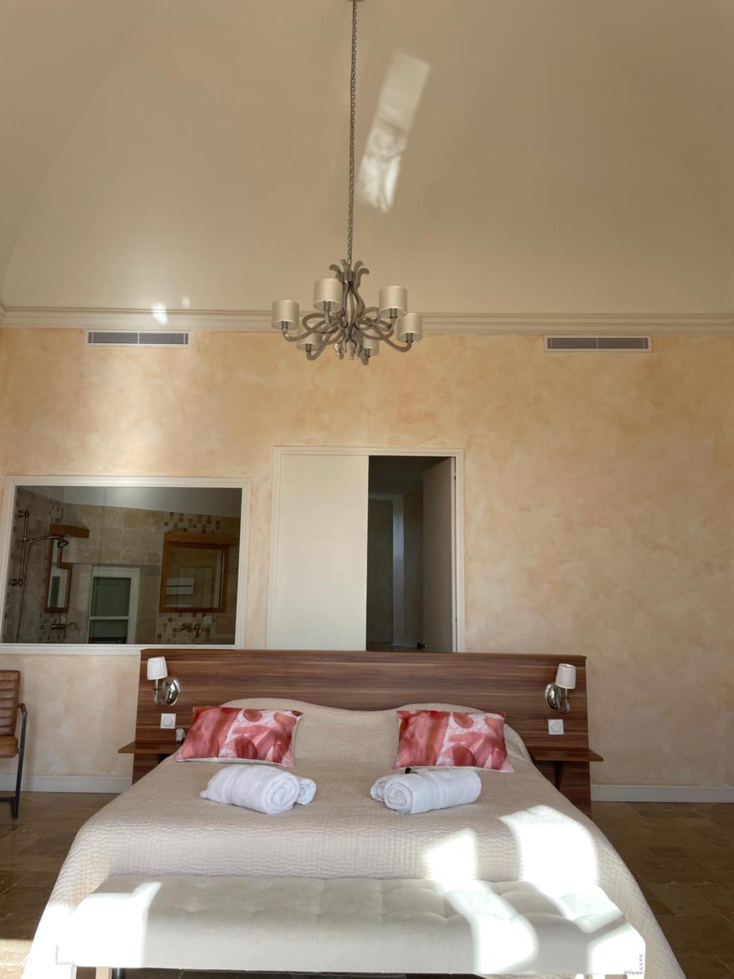 Le Chateau Des Costes Le Castellet  Eksteriør billede